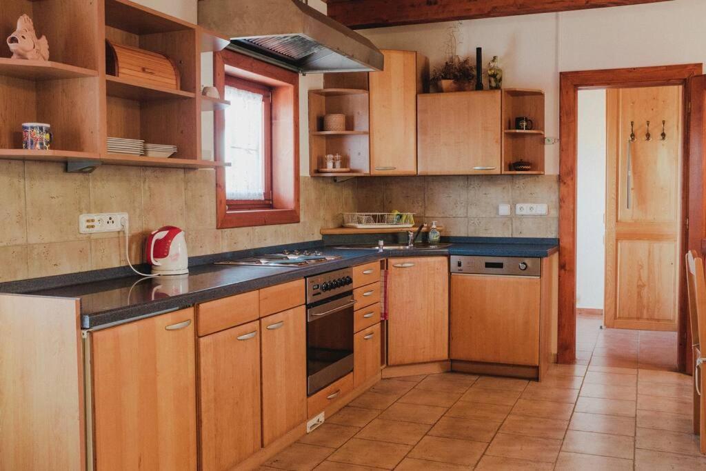 Krasny Srub Na Jihu Brna Villa Zelesice Dış mekan fotoğraf
